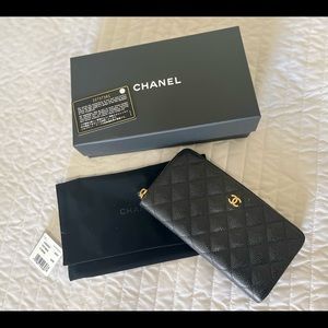 Authentic Chanel caviar long zip wallet